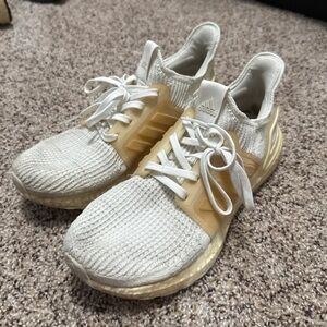 Adidas Cream and Tan Running Shoes